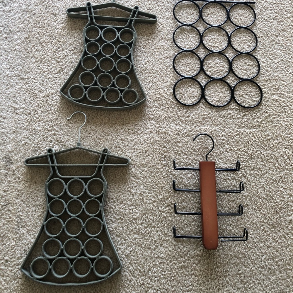 Four scarf/neck tie racks